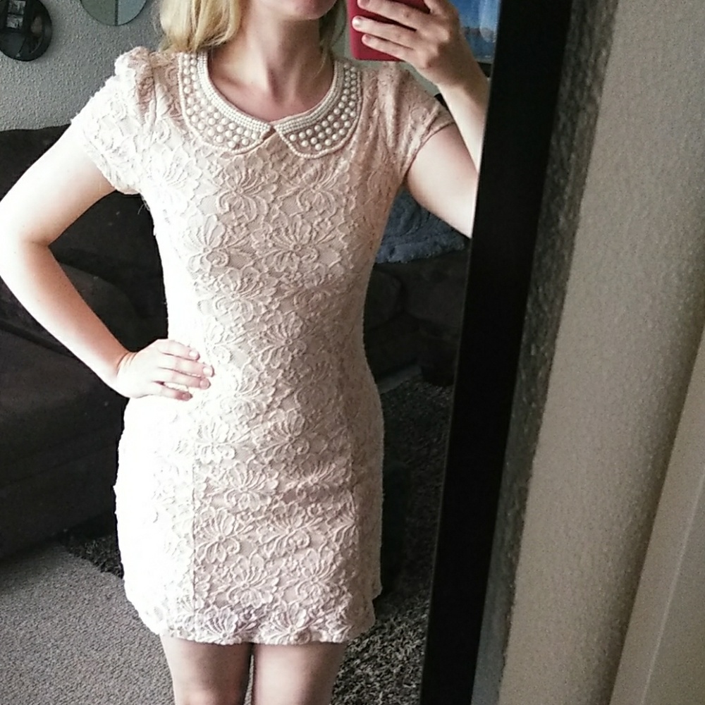 🎉free w/ bundle! Pink Lace Sheath Dress